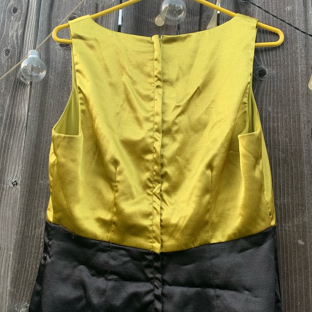 Knee length two toned fitted casual dress